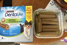 Image of Purina Dentalife Chew Sticks Box 48 + 28 Natural Oral Care For Medium Dogs