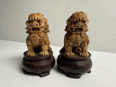 Vintage Asian Foo Dog Lion Figurines Pair Brown Carved Wood Bases Small 2