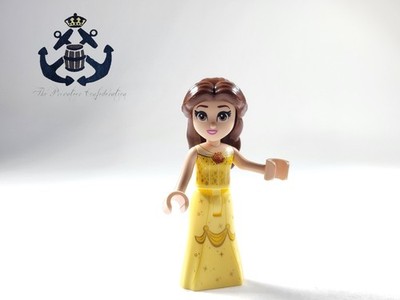 LEGO 2023 Disney Beauty and the Beast Minifigure Belle Rose Clasp dis123 43215