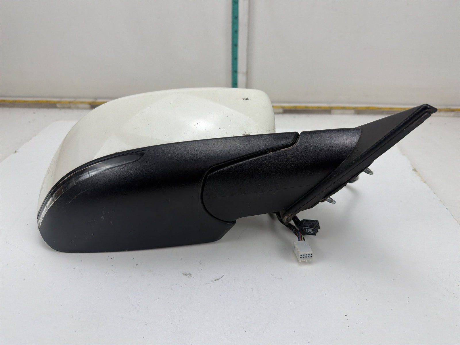 Maserati Ghibli 2014-2017 Front Right Side mirror P/N 670048053