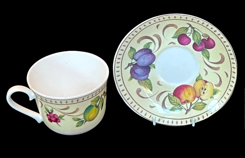 New Rare Roy Kirkham 1998 "Antigua" Breakfast Cup & Saucer, Fine Bone China