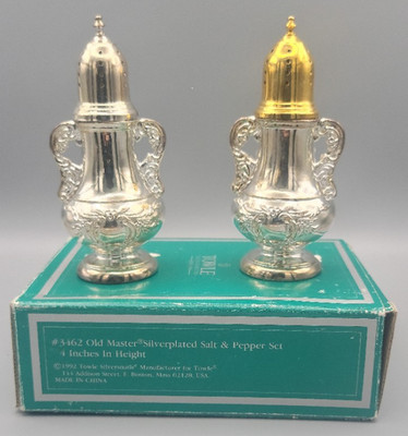 NIB Vintage Towle EP Silver/Gold Plated Salt Pepper Shaker Set Old Masters