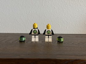 LEGO 6981 Blacktron II Aerial Intruder (Missing 2 Pieces See Pics)