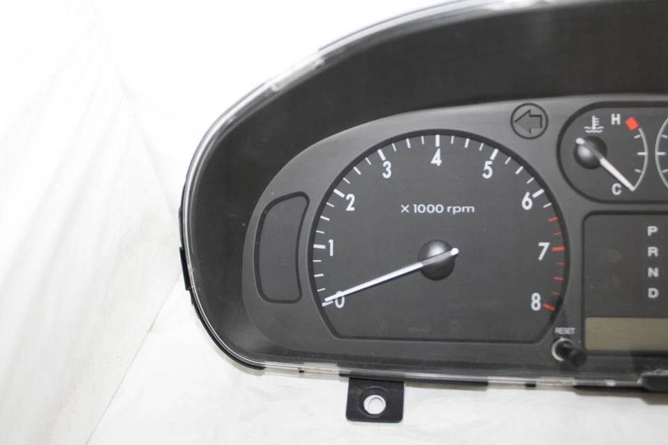 Speedometer Instrument Cluster Dash Panel Gauges 03-06 Kia Optima 61,290 Miles - Image 3 of 4
