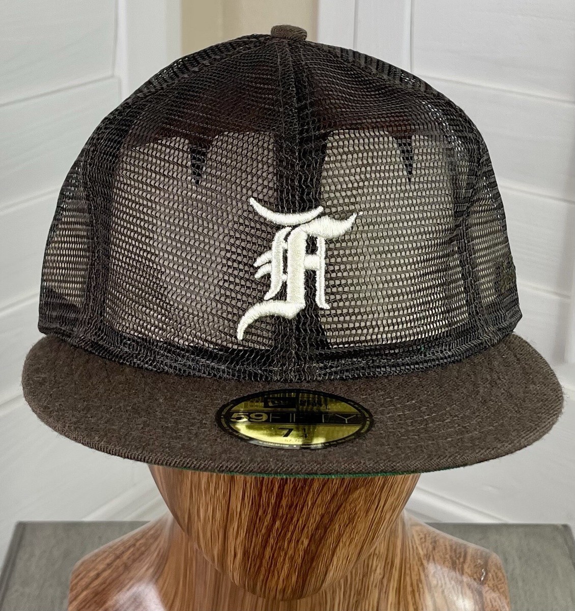 59FIFTY トラッカー FEAR OF GOD 7 1/4 Fear Of God Essentials x New Era 59Fifty Brown Trucker Hat