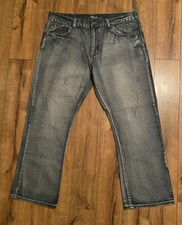 #679 Flypaper Men’s Distressed Jeans Boot Cut 40x 30.5”