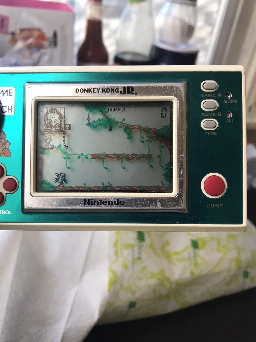 Donkey kong hotsell retro handheld
