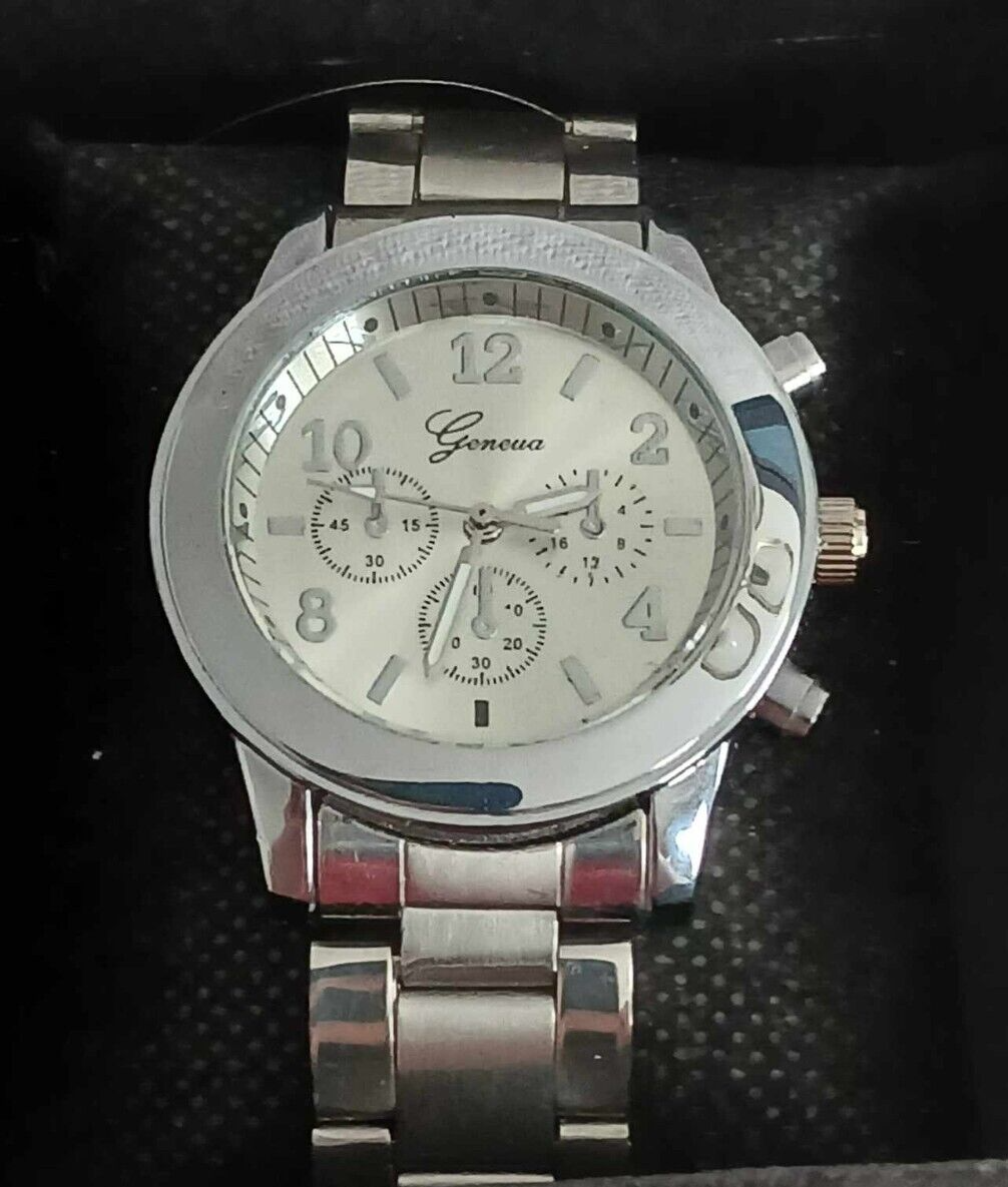 Vintage Men's Geneva Quartz Watch with New Battery & Gift Box