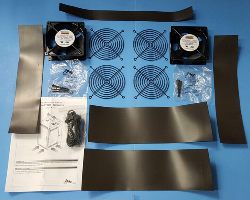 Middle Atlantic DWR-FK22 Rack Fan Kit for DWR 22" Deep Rack - Picture 2 of 9