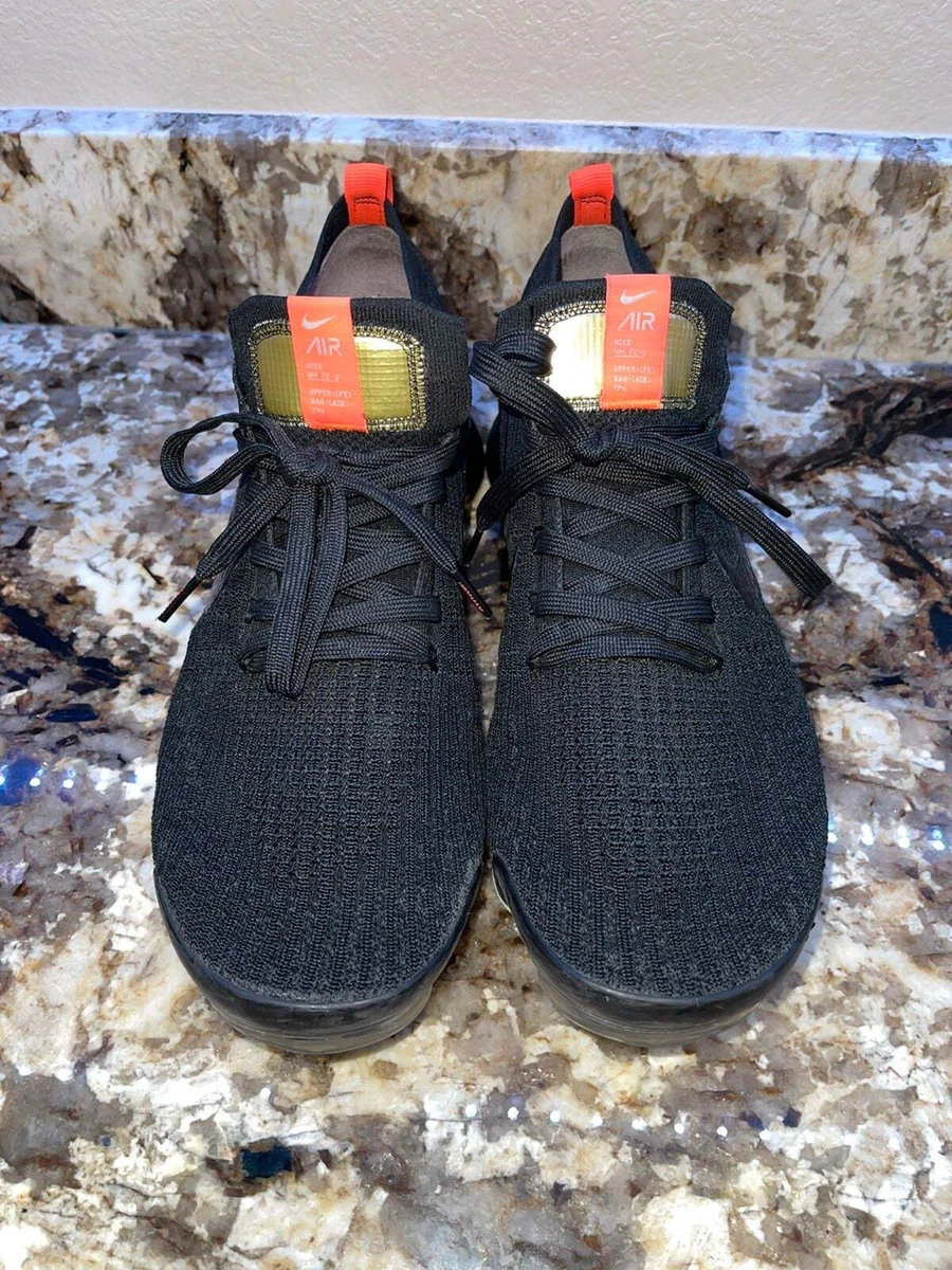 Nike vapormax black with red laces new arrivals