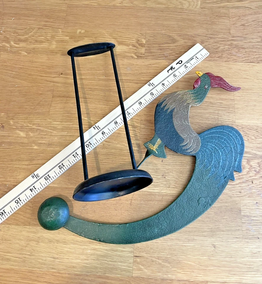 Raro Arte Popular Vintage Equilibrio Péndulo Acción Metal Gallo Juguete 19" Foto 4 de 4