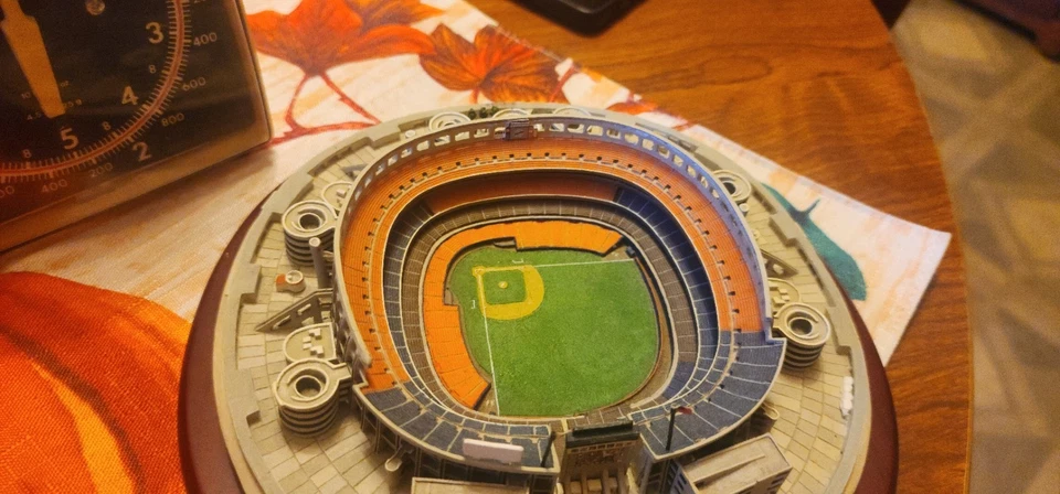 Réplica Danbury Mint Qualcomm Stadium San Diego Padres MLB réplica Foto 2 de 4