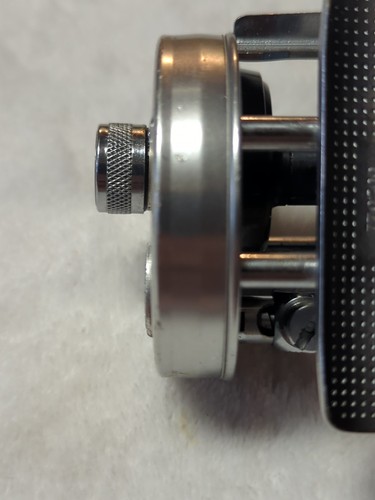 VTG AMBASSADEUR SILVER 2500C GORGEOUS BAITCASTING REEL 770200 Serial Number Nice - Picture 6 of 10