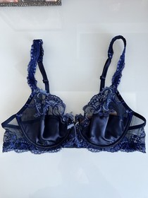 Lise Charmel Underwire Blue Lace Bra Size 32B