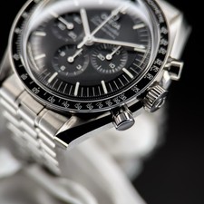 Omega Speedmaster Moonwatch 42mm 310.30.42.50.01.001 - Box & Papers 14