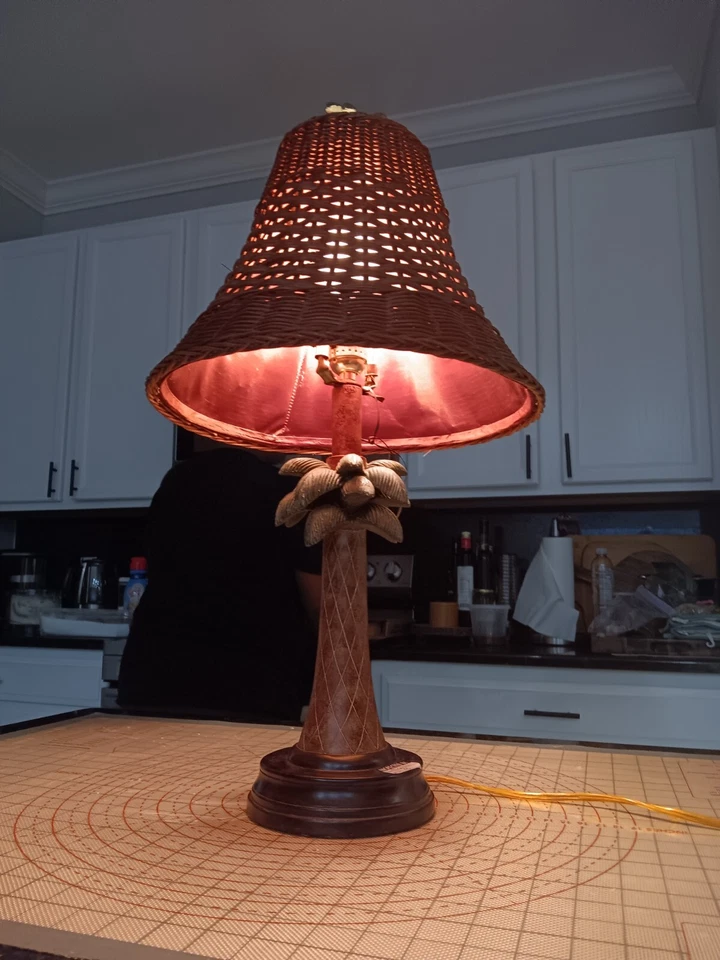 2 Vintage Papila Brown Palm Tree Table Lamps, with Wicker shades, Pre-owned  - Image 3 of 4