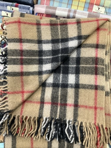 100% Recycled Wool Blanket | The House Of Balmoral Scotland | Camel Thomson - Picture 3 of 6