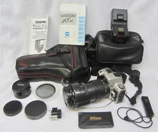 MINOLTA Maxxum XTsi 35mm SLR Film CAMERA 200m ZOOM Lens SUNPAK Flash CasesTESTED