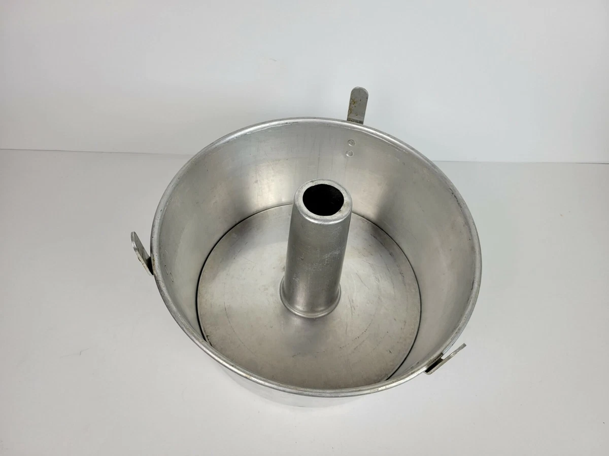 Vintage Comet Aluminum Angel Food Cake Tube Pan 2 Piece Round 10