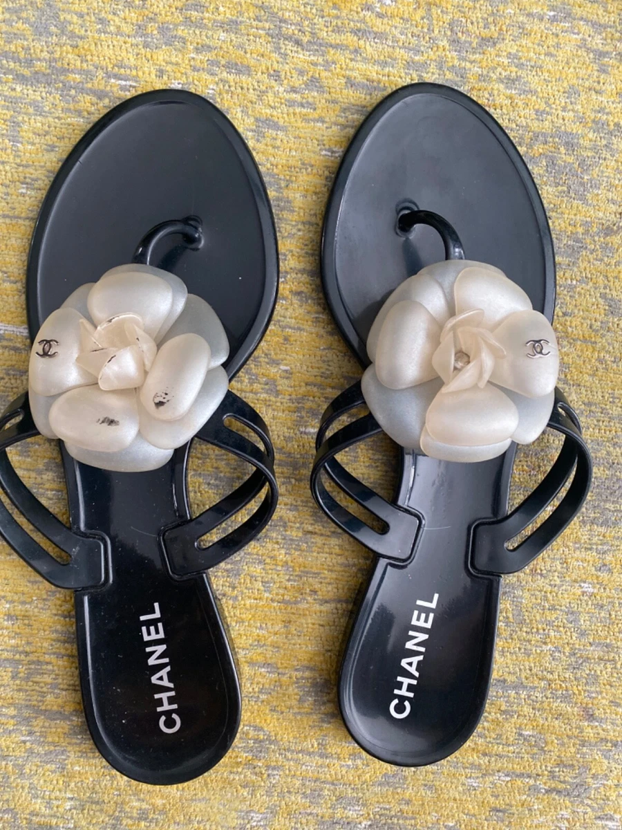 Chanel jelly sandals deals