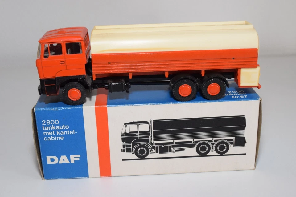 ± LION CAR DAF 2800 TRUCK DAF TRUCK TANKER 1ST GRILL NEAR MINT BOXED - Image 2 of 4