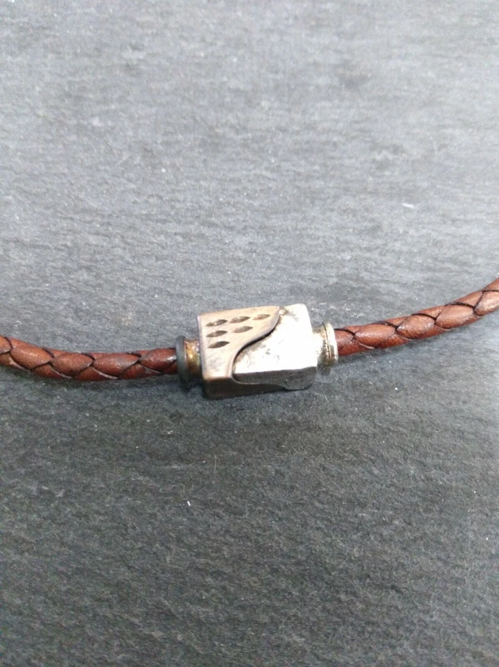 Collier Uomo Pelle E Argento Effetto Invecchiato - Immagine 2 di 3