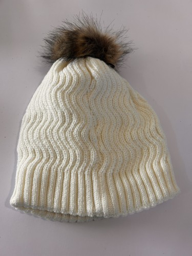 Women’s Chunky Knit Winter Beanie with Pompom Ribbed Cap Cream Faux Fur Lining - Picture 3 of 4