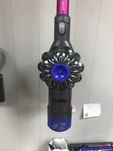 Dyson V6 Motorhead Max Fuschia Stick 