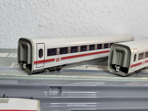 Märklin H0 3770 Digital ICE-Triebzugset (4-tlg.) der DB mit OVP und Zubehör - Bild 12 von 21