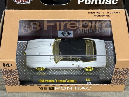 Pontiac Firebird 400HO 1968 Autothentics R101 1/750 M2 Machines Chase - Imagen 2 de 6