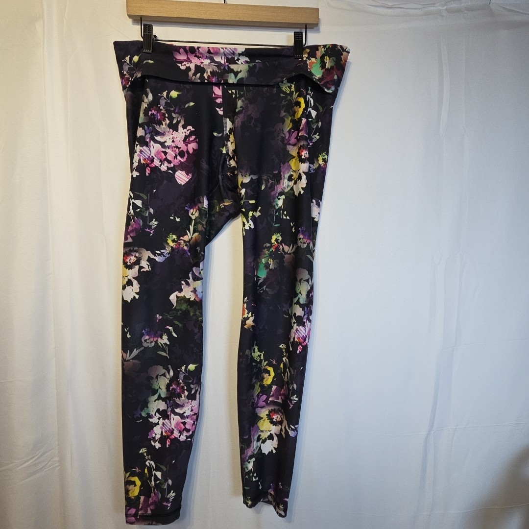 Old Navy Active PowerSoft Extra High Rise Floral Leggings Women’s XL Go-Dry