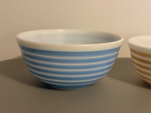 Vintage 1960s PYREX Rainbow Stripe Mixing Bowls Lot of 3 - 401 402 403 USA MADE - Picture 2 of 22