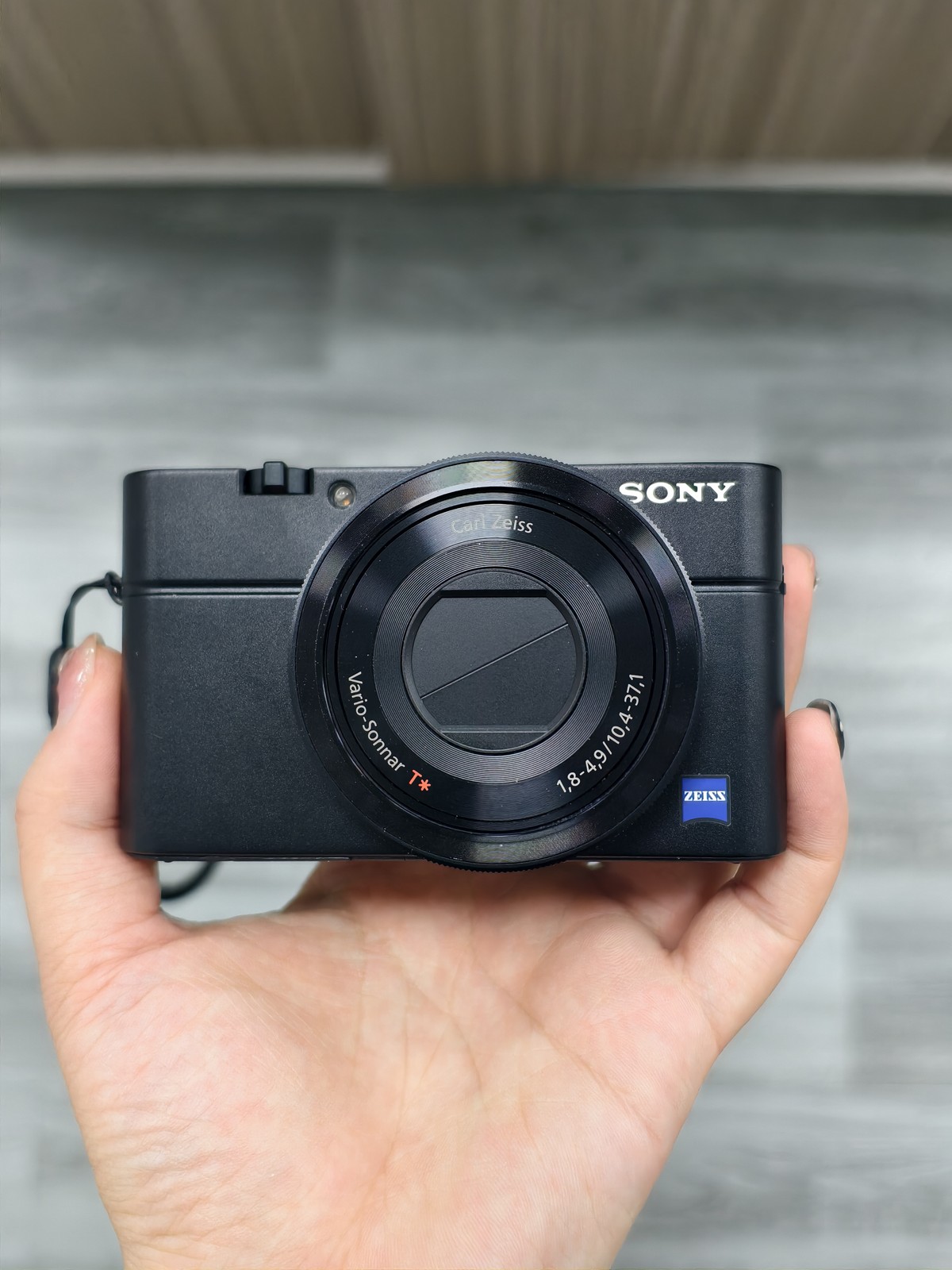 95% New! Sony RX100 20.20 MP 3.6 x Compact Digital Camera w/ Accessories