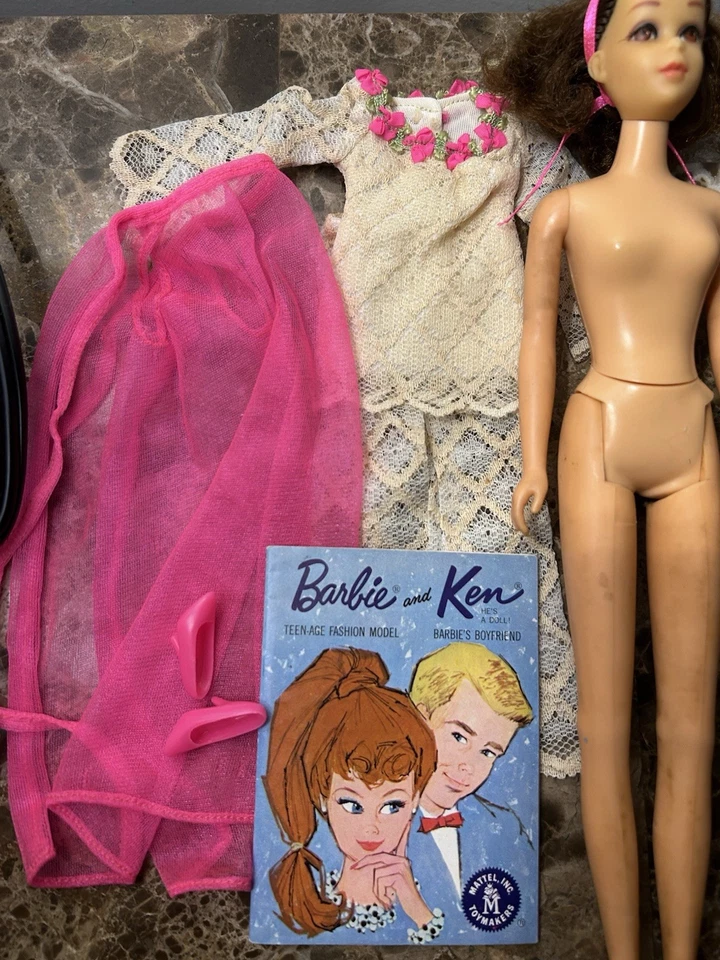 Vintage Barbie Clothes Mod Doll Outfit #1791 The Lace Caper & Doll - Image 4 of 4