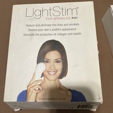 LightStim for Wrinkles LED Light Therapy Device Red Infrared Anti-Aging Skincare