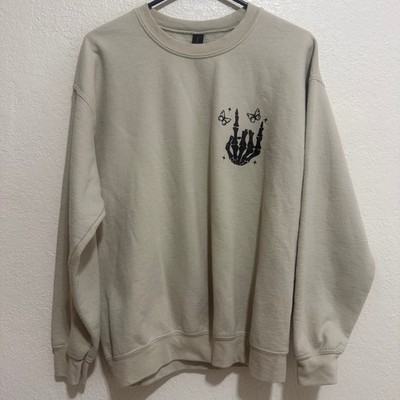 Gildan Heavy Blend Motherhood Skeleton Hand Butterfly Graphic Sweatshirt Tan M
