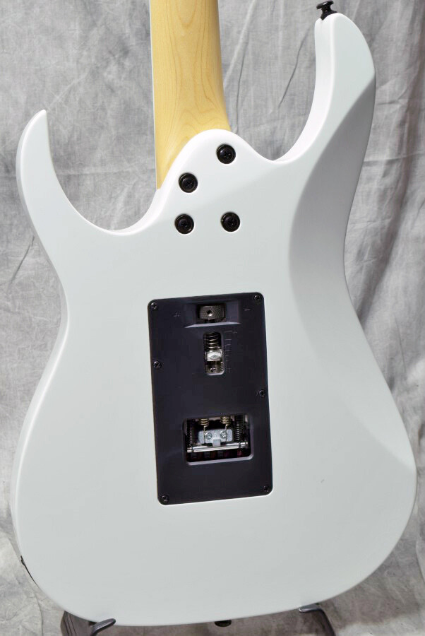 Ibanez RG350DXZ-WH RG Series Standard Model Electric Guitar Ibanez RG350DXZ-WH RG Series Standard Model Electric Guitar