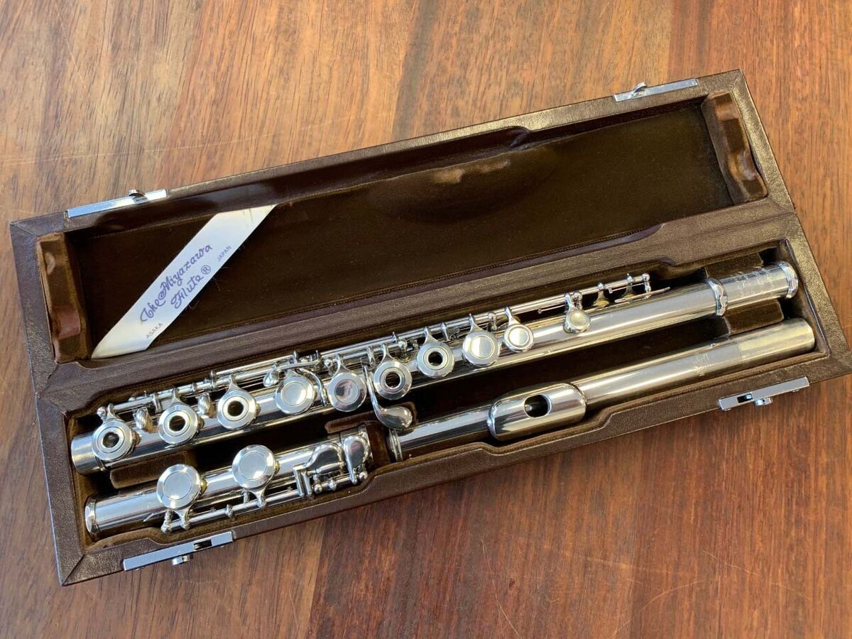 Pre Owned - MIYAZAWA FLUTE - 70S RE Nr. 45245 - Ships FREE Pre Owned - MIYAZAWA FLUTE - 70S RE Nr. 45245 - Ships FREE
