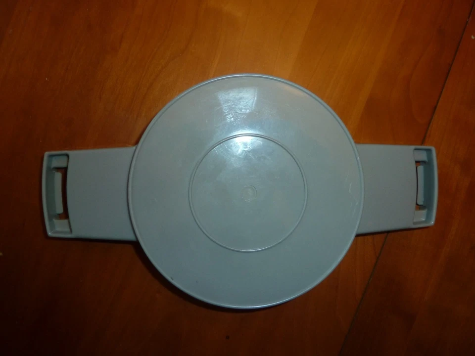 Máquina de helados Rival 8210 TG-G 2 cuartos de galón - tapa gris de repuesto solamente Foto 2 de 4