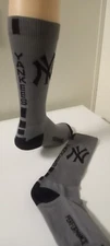 **** 3 Pair Men's Yankees Elite Crew Socks Large ****