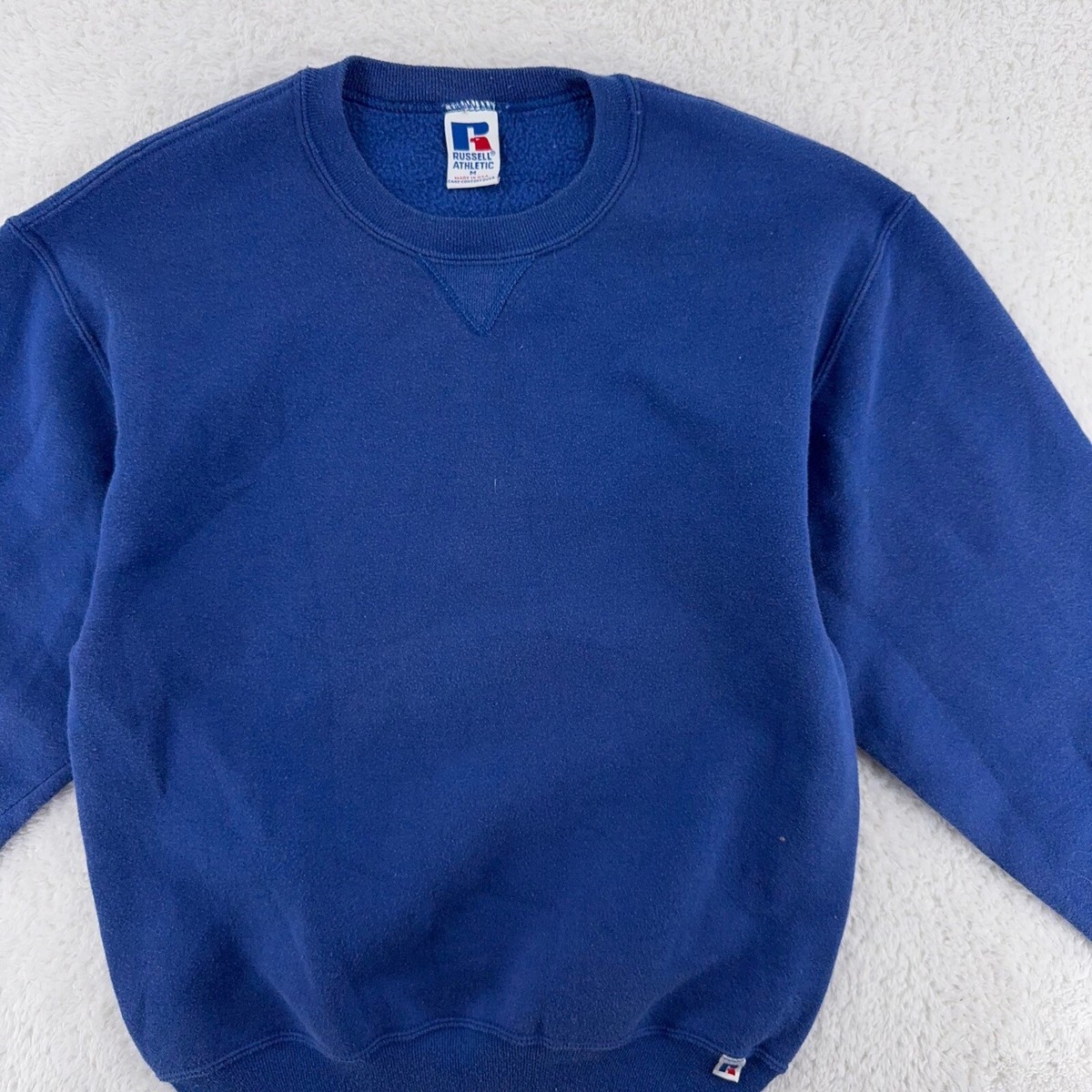 vintage 90s BLANK BLUE RUSSELL ATHLETIC CREWNECK SWEATSHIRT SMALL