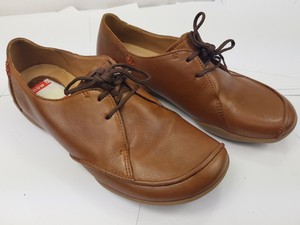 clarks flats brown