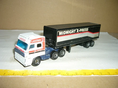Matchbox Daf Space Cab + Articulated Trailer Midnight X-Press, 1-86, 1987, 1981,