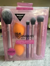 Real Techniques Everyday Essential Makeup Brush Set, 6 Piece (Bonus Sponge)