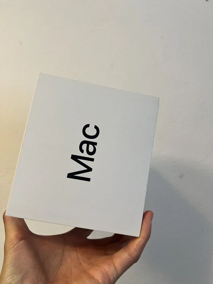 Apple Mac mini M4 GPU 16 GB RAM 256GB SSD - Immagine 2 di 4