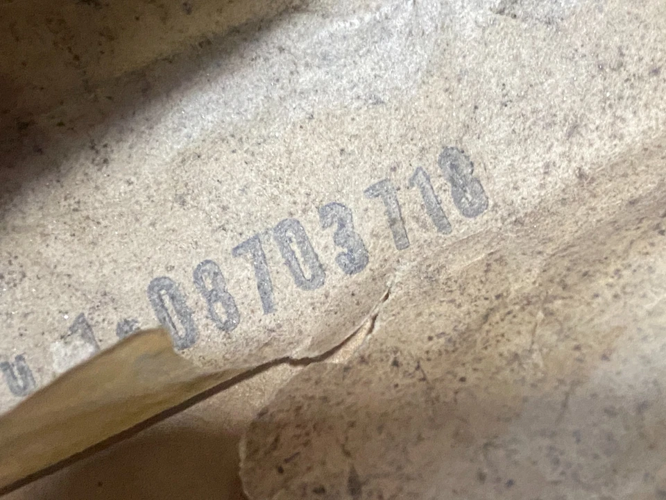 Отделка молдингом для задних колес со стороны водителя GM 8703718 - 1972-75 Impala купе седан - Изображение 2 из 4