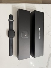 Apple Watch SE Series Nike 44mm Space Gray Aluminum with Black Sport Band