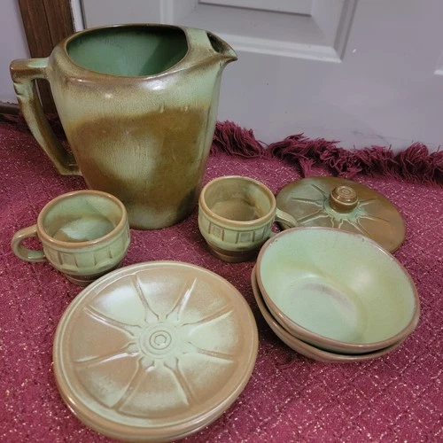 Frankoma Green Pottery Wagon Wheel  Set 4- 2 Small Cups, Bowls, Plates & Pitcher
