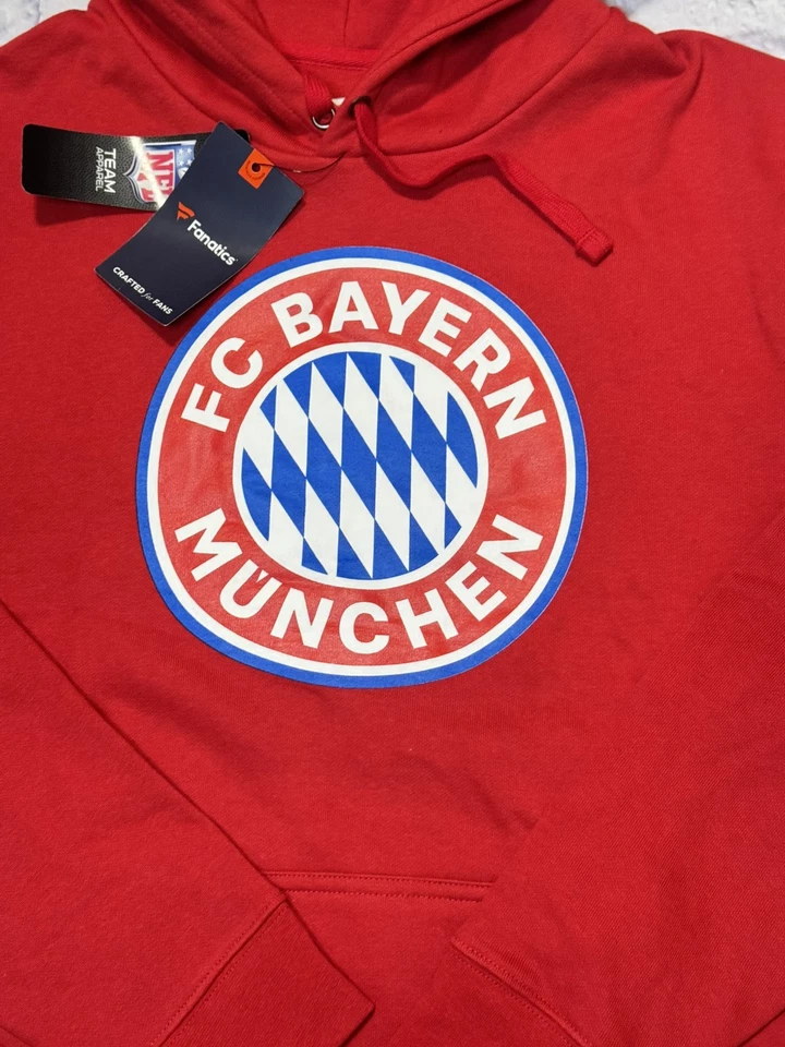 Fanatics Men Red Bayern Munich OfficialLogo Fitted Hoodie Size Large - Image 2 of 4