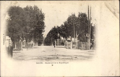 Ak Salon de Provence Bouches du Rhône, Boulevard de la République - 2916608